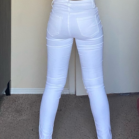 ***NEVER WORN SKINNY JEANS - Picture 3 of 3